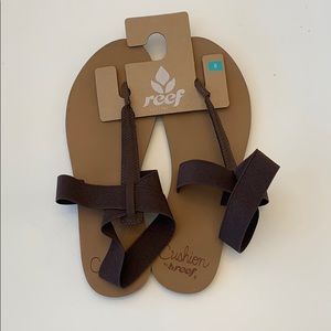 Women’s size 8 Reef sandals